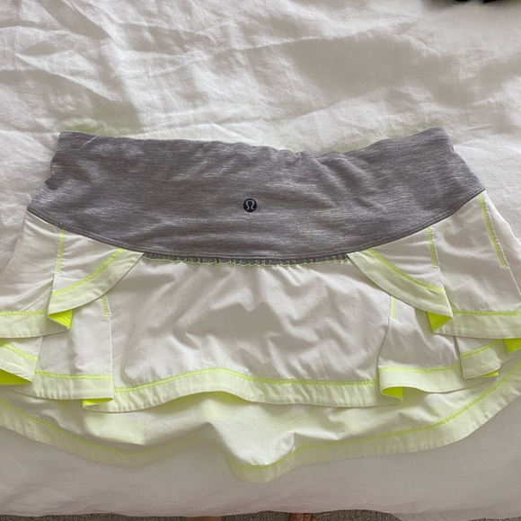lululemon athletica Dresses & Skirts - Lululemon Skirt Size 8